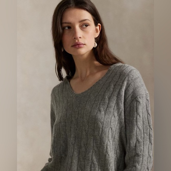 NWT Polo Ralph Lauren 100% Cashmere V-neck Cable Knit Sweater - Picture 2 of 5